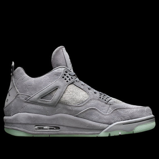 Air Jordan 4 x Kaws